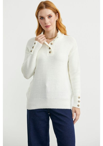 Dik Yaka Düğme Detaylı Yünlü Triko Kazak - Kemik modelleri