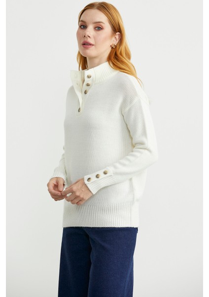 Dik Yaka Düğme Detaylı Yünlü Triko Kazak - Kemik indirimleri