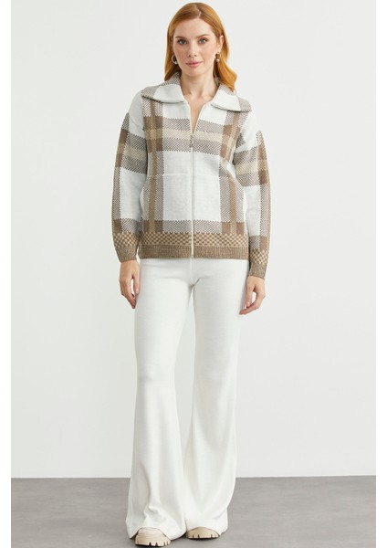 Ekose Blok Geçişli Yünlü Triko Hırka - Bej