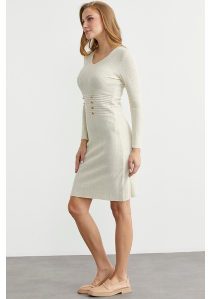 Düğme Detaylı V Yaka Triko Elbise - Taş indirimleri