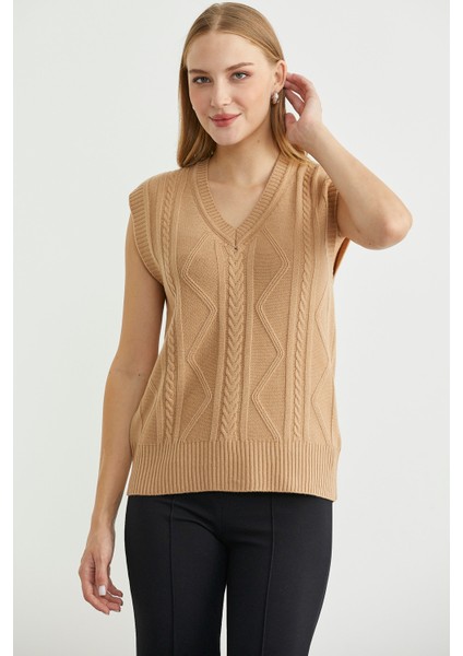 V Yaka Motifli Triko Süveter - Bej modelleri