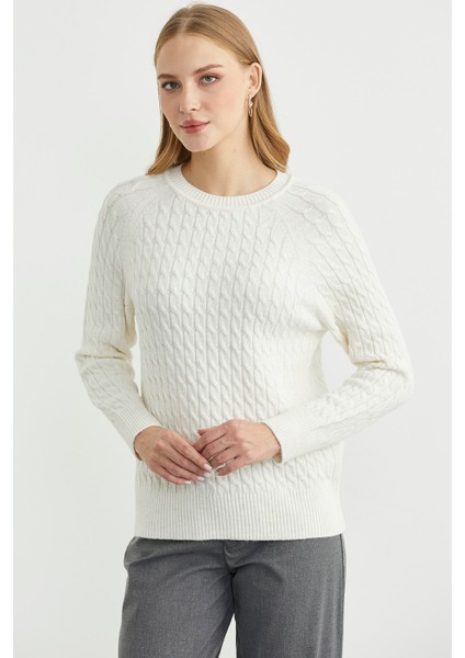 Saç Örgü Motifli Yuvarlak Yaka Triko Kazak - Kemik fiyatları