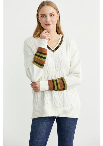 V Yaka Saç Örgülü Triko Kazak - Kemik fiyatları