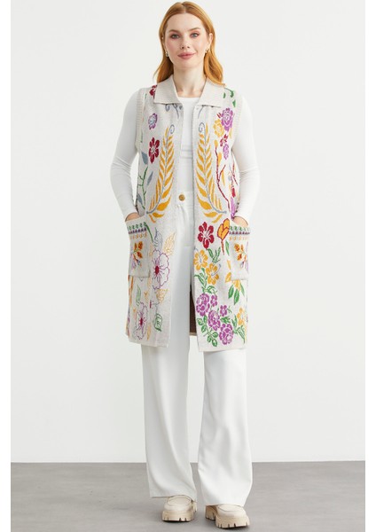 Renkli Çiçek Motifli Yünlü Uzun Triko Yelek - Bej fiyatları