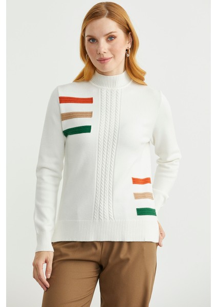 Dik Yaka Renk Detaylı Triko Kazak - Kemik