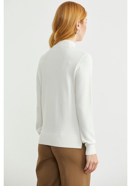 Dik Yaka Renk Detaylı Triko Kazak - Kemik indirimleri