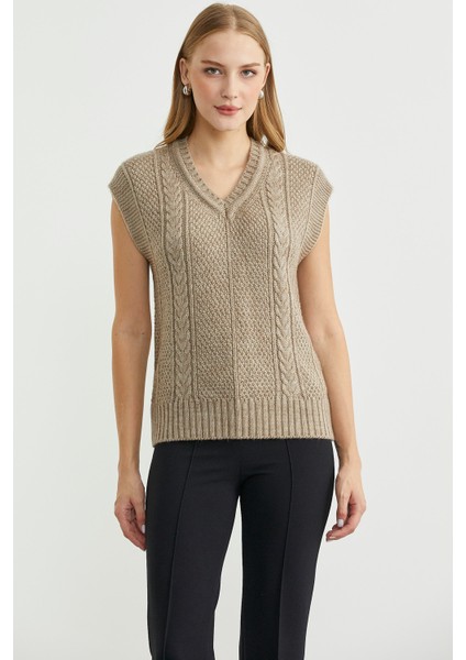 Yünlü V Yaka Triko Süveter - Koyu Bej
