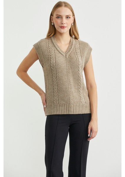 Yünlü V Yaka Triko Süveter - Koyu Bej modelleri