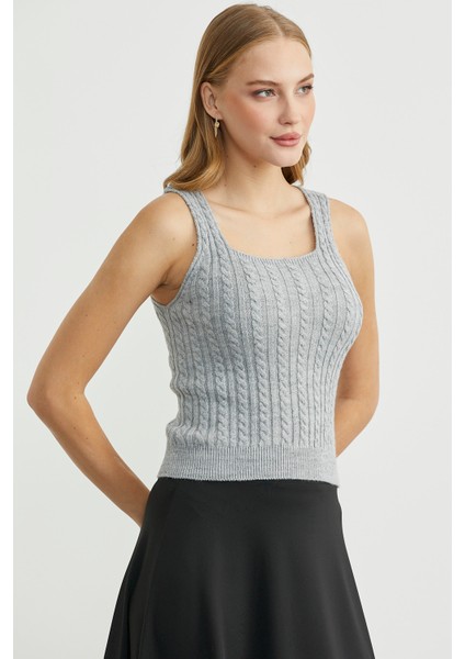 Saç Örgü Kare Yaka Triko Atlet - Açık Gri fırsatları