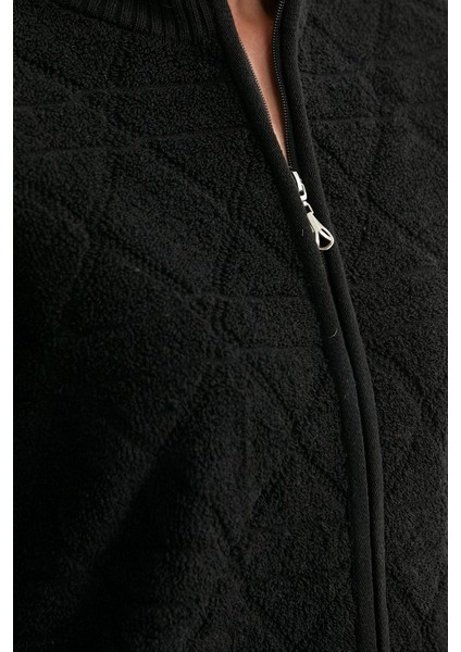 Geometrik Motifli Fermuarlı Yünlü Triko Hırka - Siyah fırsatları