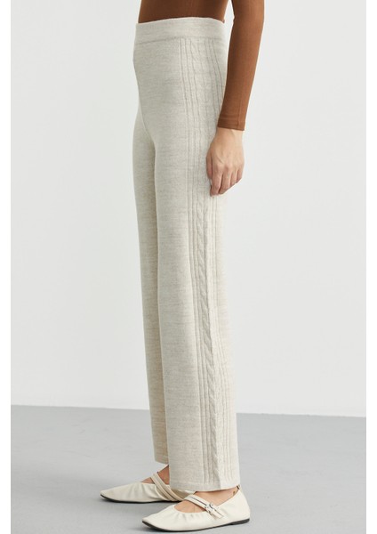 Yanı Motifli Rahat Kalıp Triko Pantolon - Taş indirimleri