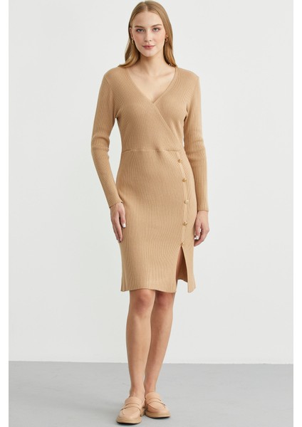 Kruvaze Düğme Detaylı Triko Elbise - Kamel