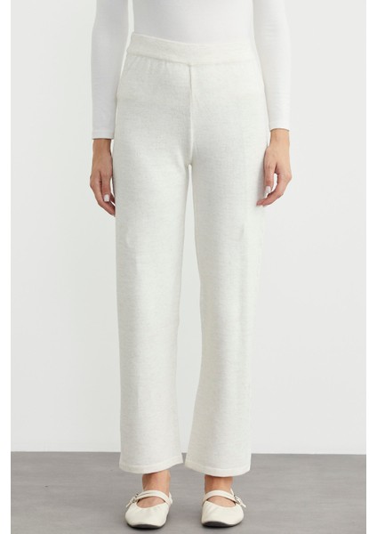 Yanı Motifli Rahat Kalıp Triko Pantolon - Kemik fiyatları