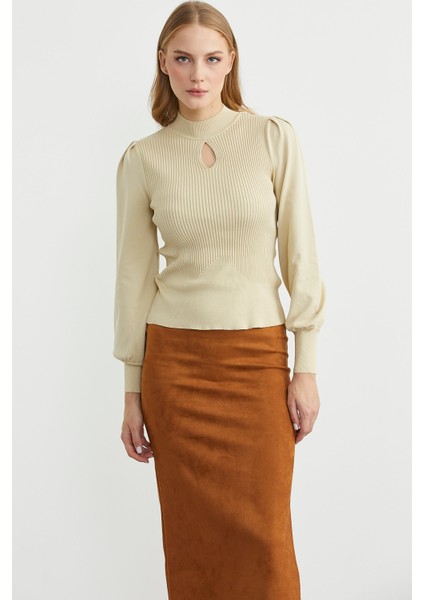 Dik Yaka Balon Kol Triko Kazak - Krem fiyatları