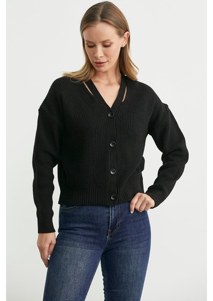 Yaka Detaylı Düğmeli Triko Hırka - Siyah fırsatları