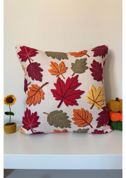 Yaprak Desenli Kırlent Kılıfı 3D Punch Nakış Efekt Dijital Baskılı 43X43CM