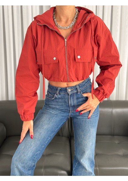 Kadın Kısa Paraşüt Kumaş Astarlı Rüzgarlık Ceket