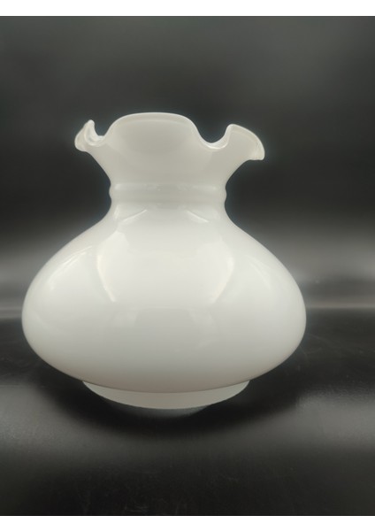 Avize Camı. Alaattin Model .süt Beyaz Parlak Renkte (Alt Yuva Çapı:11.00 Cm-H:14.00 Cm)