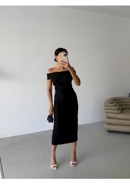 Straplez Omuz Katlama Detaylı Sırtı Dekolte Elbise fiyatları
