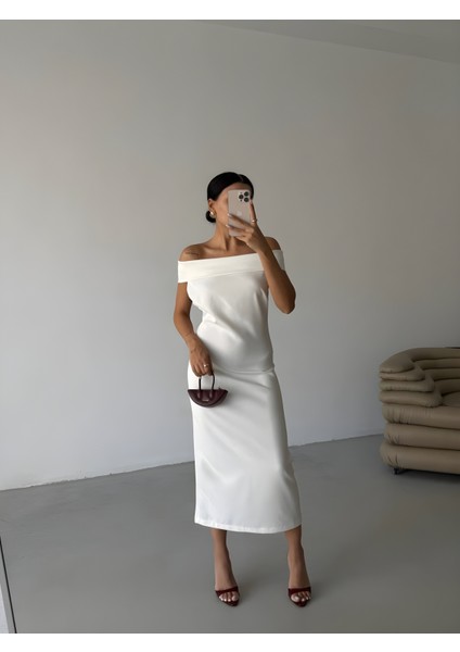 Straplez Omuz Katlama Detaylı Sırtı Dekolte Elbise modelleri