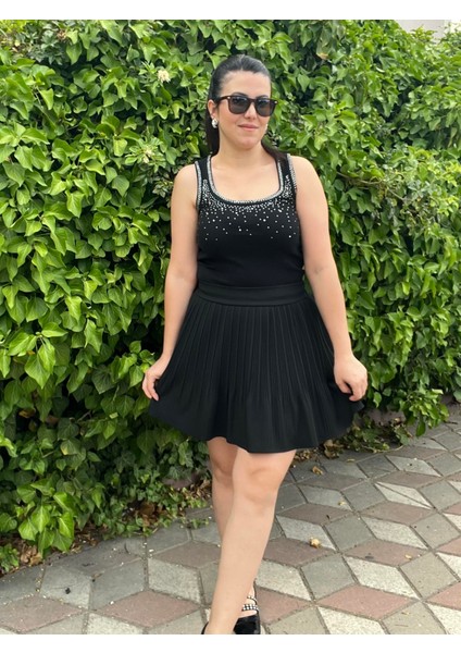 Siyah Pileli Şort Astarlı Etek fırsatları