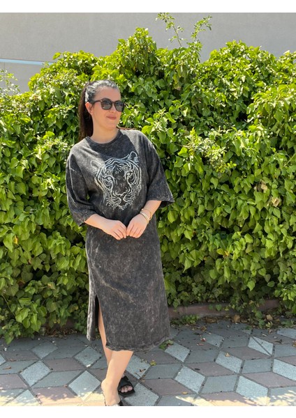 Özel Seri Logolu Taş Işlemeli Midi Boy Elbise fırsatları