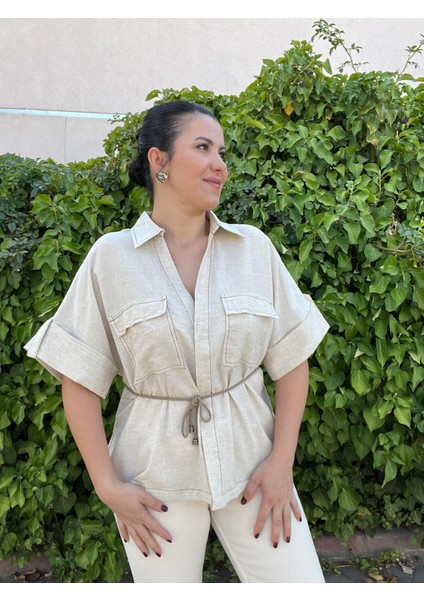 Krem Çift Cepli Bağlama Detaylı Keten Dokulu Gömlek fiyatları