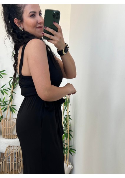 Siyah Bağlama Detaylı Jarse Kumaş Tulum