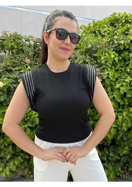 Siyah Taş Işlemeli Bluz indirimleri