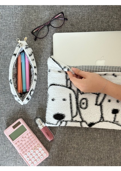 Sevimli Köpek Desenli Peluş Yumuşak 13-14-15-16 Inç Laptop Notebook Çantası, Kitap Çantası modelleri