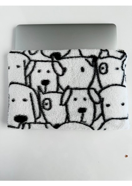 Sevimli Köpek Desenli Peluş Yumuşak 13-14-15-16 Inç Laptop Notebook Çantası, Kitap Çantası