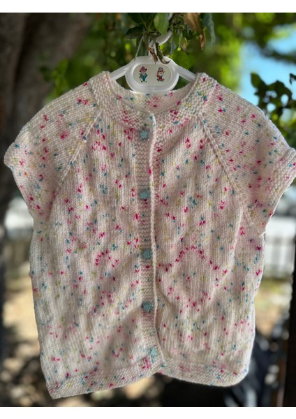 El Örgüsü Bebek Yeleği