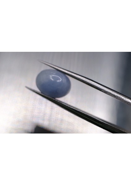 3.76CT 9.9x7.6mm Oval Cabachon Natural Unheated Sapphire