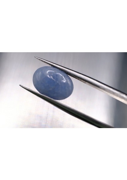 3.89CT 11.3x8.1mm Oval Cabachon Natural Unheated Sapphire