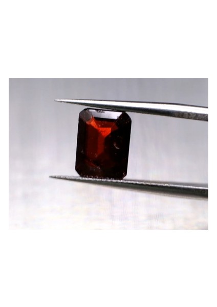 2.26CT 8.7x6.7mm Octagon Natural Deep Red Garnet