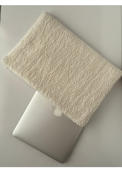 13, 14, 15, 16 inc Laptop Çantası Ekru Tedy Peluş Kumaş, Yumuşak Bilgisayar Kılıfı, % 100 Pamuklu Kalpli Astarlı iç yüzey ,Fermuarlı Notebook Çantası, Kapitoneli Koruyucu Laptop Kılıfı