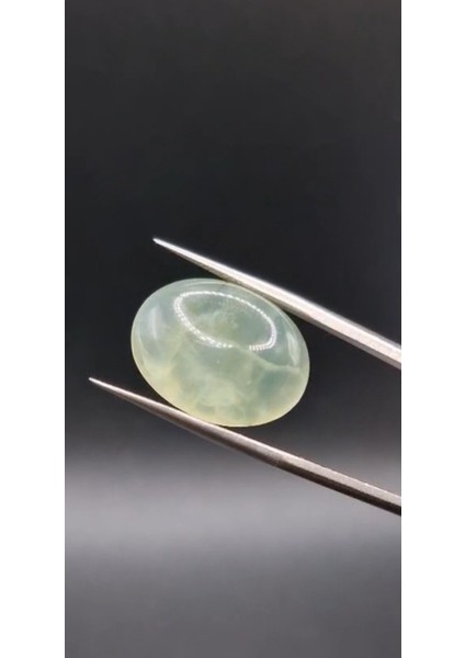 20.00CT 20.1X14.9MM Oval Cabachon Natural Prehnite