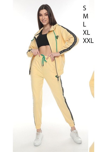 Fermuarlı Kapüşonlu Armalı Şeritli Iki Iplik Kadın Eşofman Takımı fiyatları