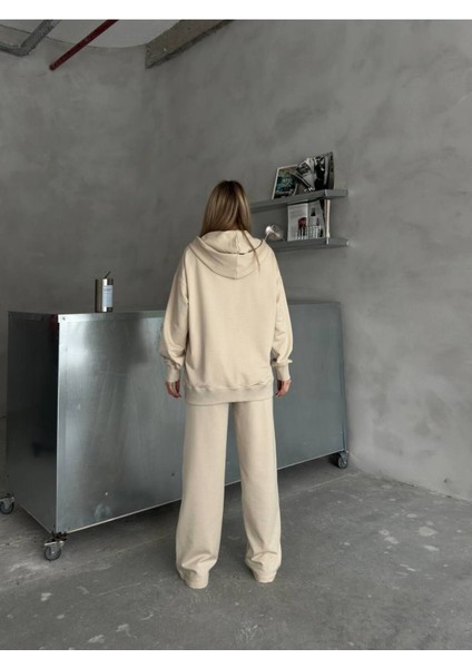 Oversize Kapşunlu Fermuarlı Etiket Detaylı 2 Iplik Kumaş Eşofman Takımı fırsatları