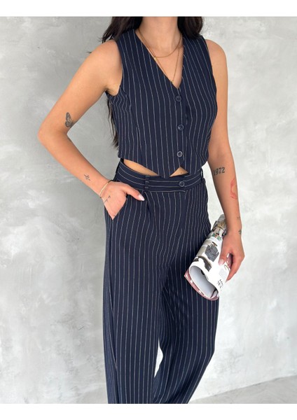 Çizgili Krep Yelekli Takım
