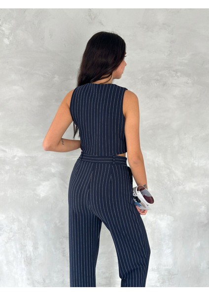 Çizgili Krep Yelekli Takım fiyatları