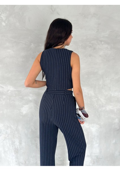 Çizgili Krep Yelekli Takım modelleri