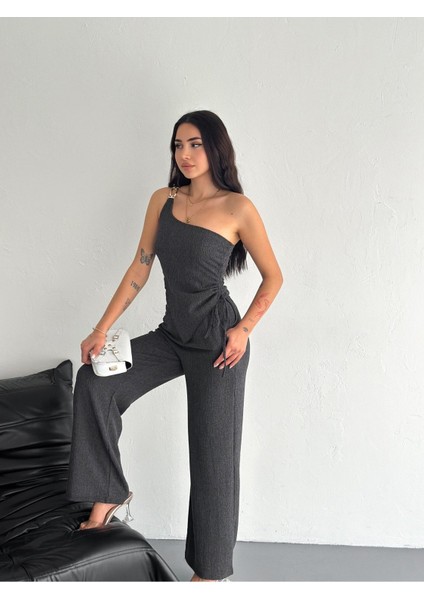 Yumuşak Dokulu Tek Omuz Aksesuar Detaylı Bürümcük Kumaş Takım indirimleri