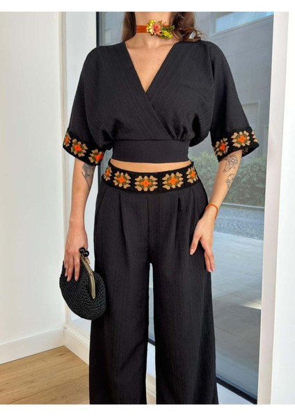 Süzene Nakışlı Kruvaze Yaka Kuşaklı Crop Keten Kumaş Takım