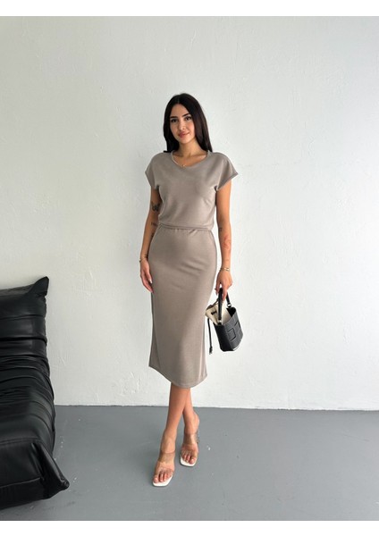 Kısa Kol Yırtnaçlı Pike Kumaş Etekli Takım fırsatları