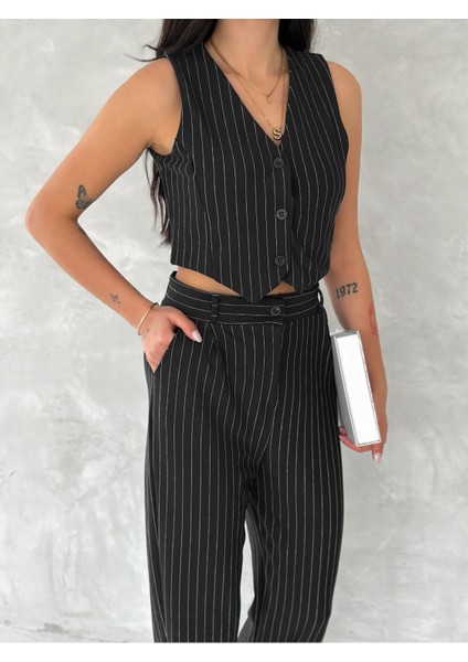 Çizgili Krep Yelekli Takım fiyatları