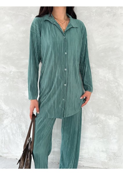 Piliseli Kumaş Beli Lastikli Rahat Kalıp Geniş Paça Pantolun Gömlekli Takım