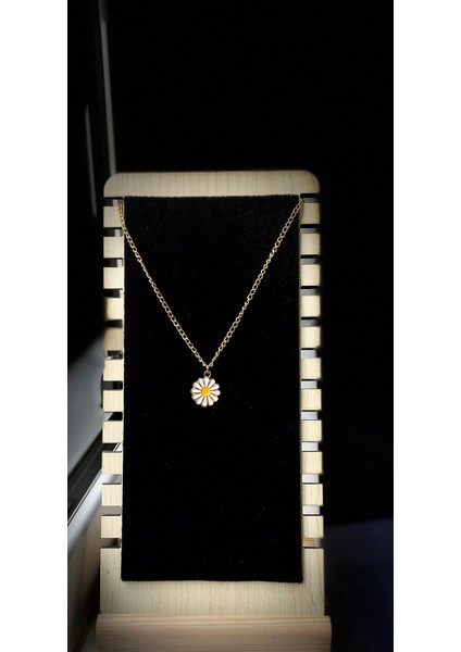 Papatya Detaylı Gold Kolye fırsatları