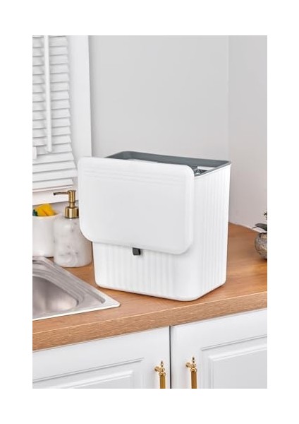 15 Litre Fonksiyonel Kapaklı Banyo ve Mutfak Tezgahüstü Çöp Kovası Dolap ve Duvar Aparatlı 15 Lt.,yerden Tasarruflu Lavabo Altı Veya Dolap Kapısı Için Kapasiteli Mutfak Çöp Kovası,askılı (Beyaz) fiyatları