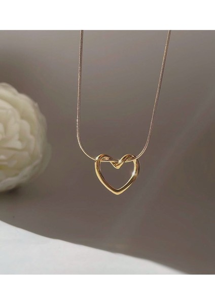 Kararmaz Çelik Düğüm Kalp Kolye ve Küpe ve Papatya Mum Hediye Seti Anneler Gününe Özel Hediye fırsatları